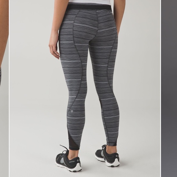 LULULEMON size 4 Inspire Tight ll Cyber Black & Deep Coal 7/8 length MUST SEE! - Picture 1 of 12